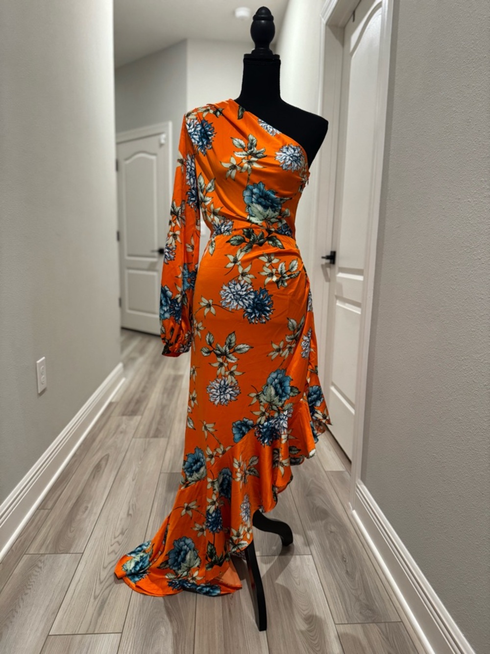 VENUS Orange One-Shoulder Floral Maxi Dress